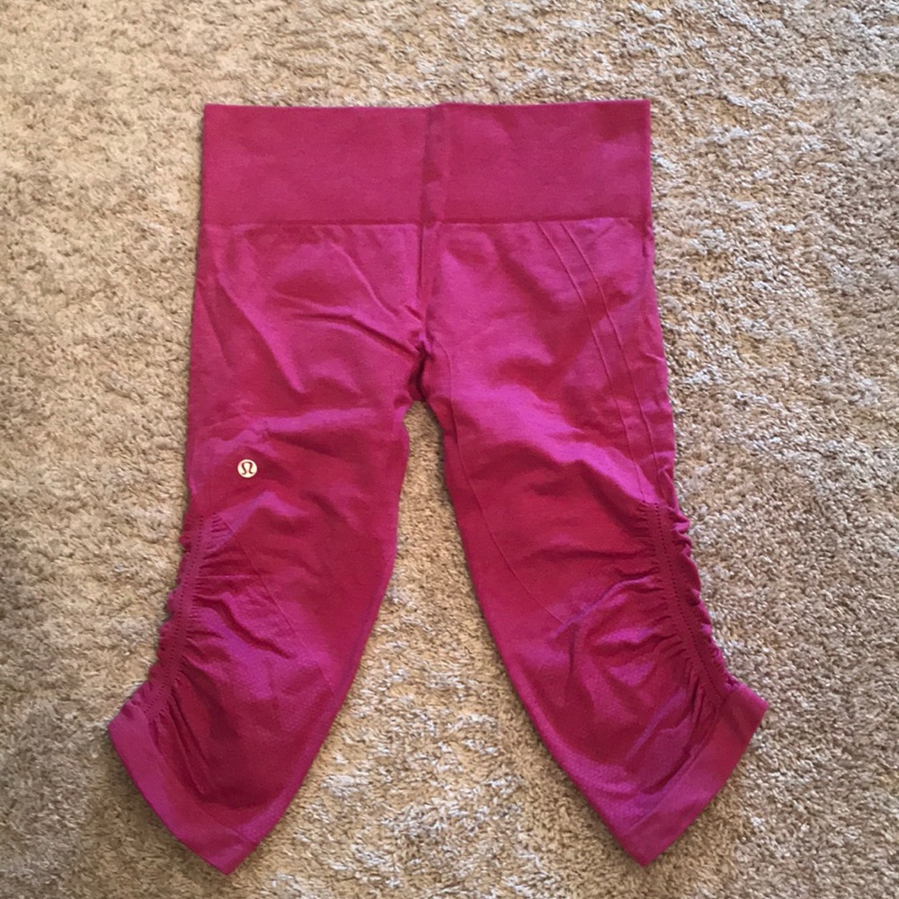 Lululemon In The Flow capri leggings